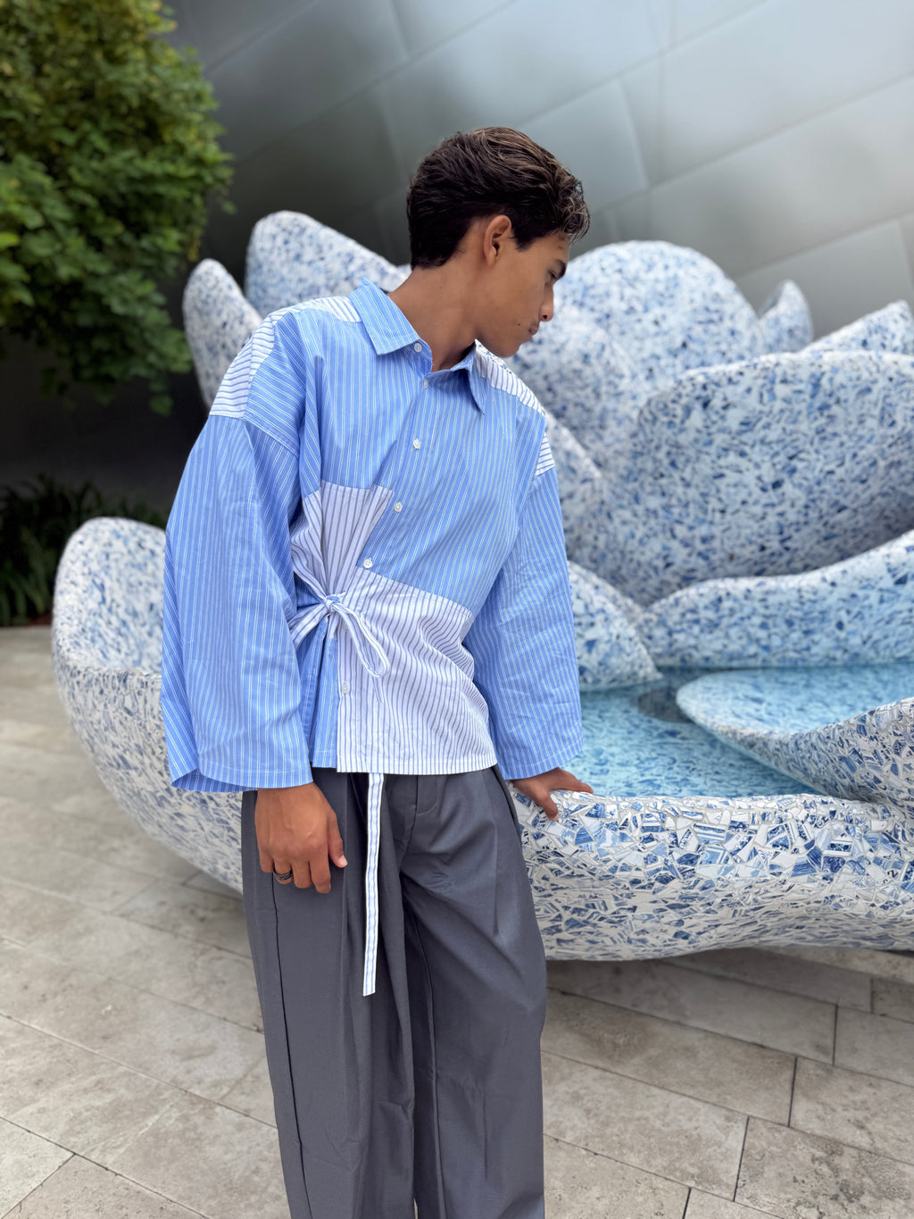 Striped button up tie shirt. Blue