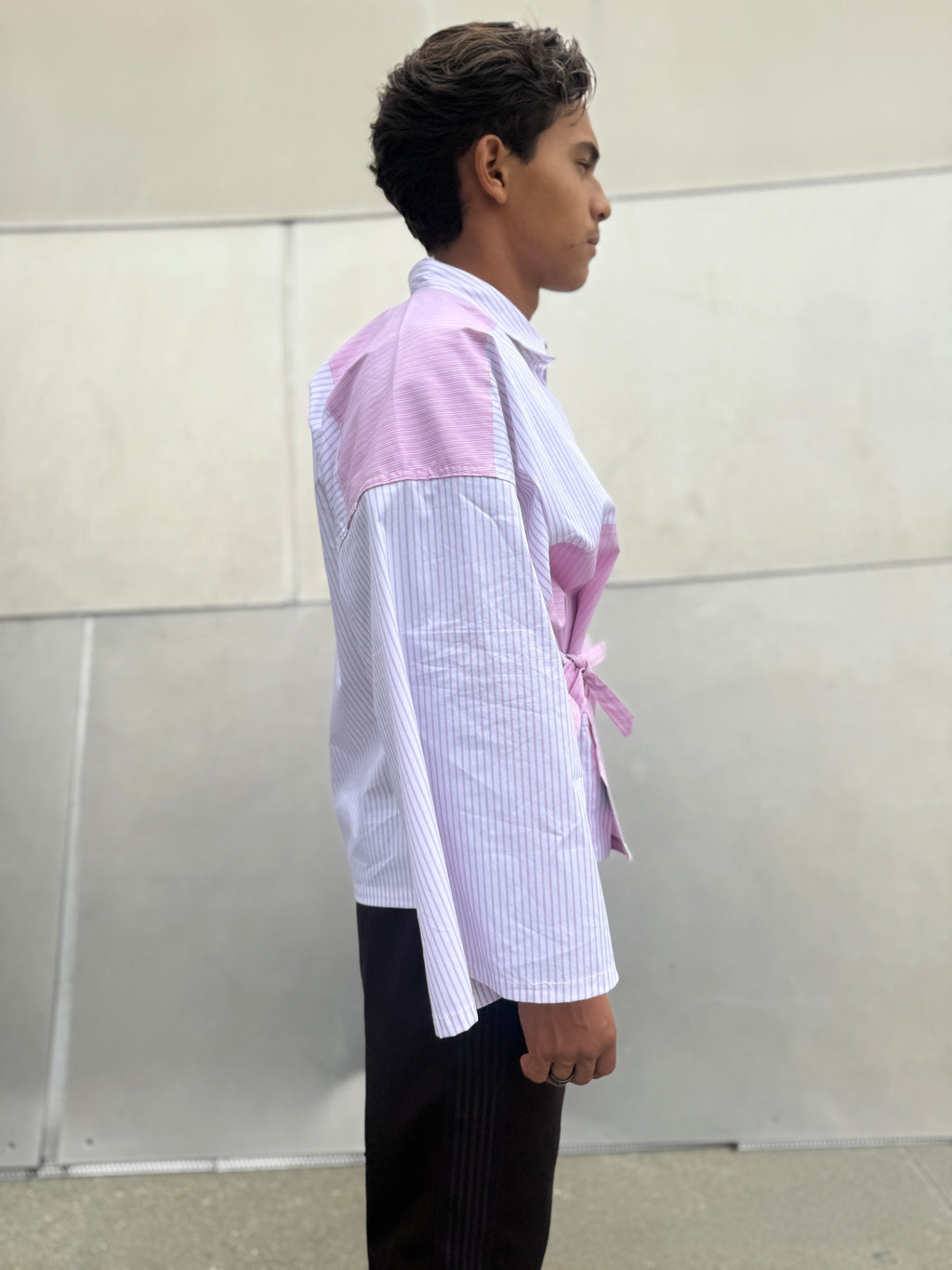 Striped button up tie shirt. PINK
